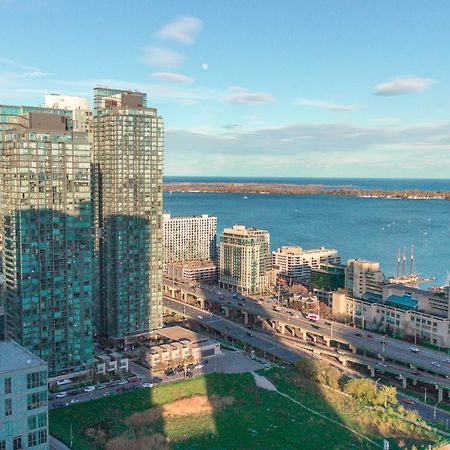 Downtown Toronto Luxury Condo المظهر الخارجي الصورة